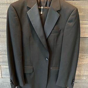 Mens Tuxedo Jos A Bank 39R